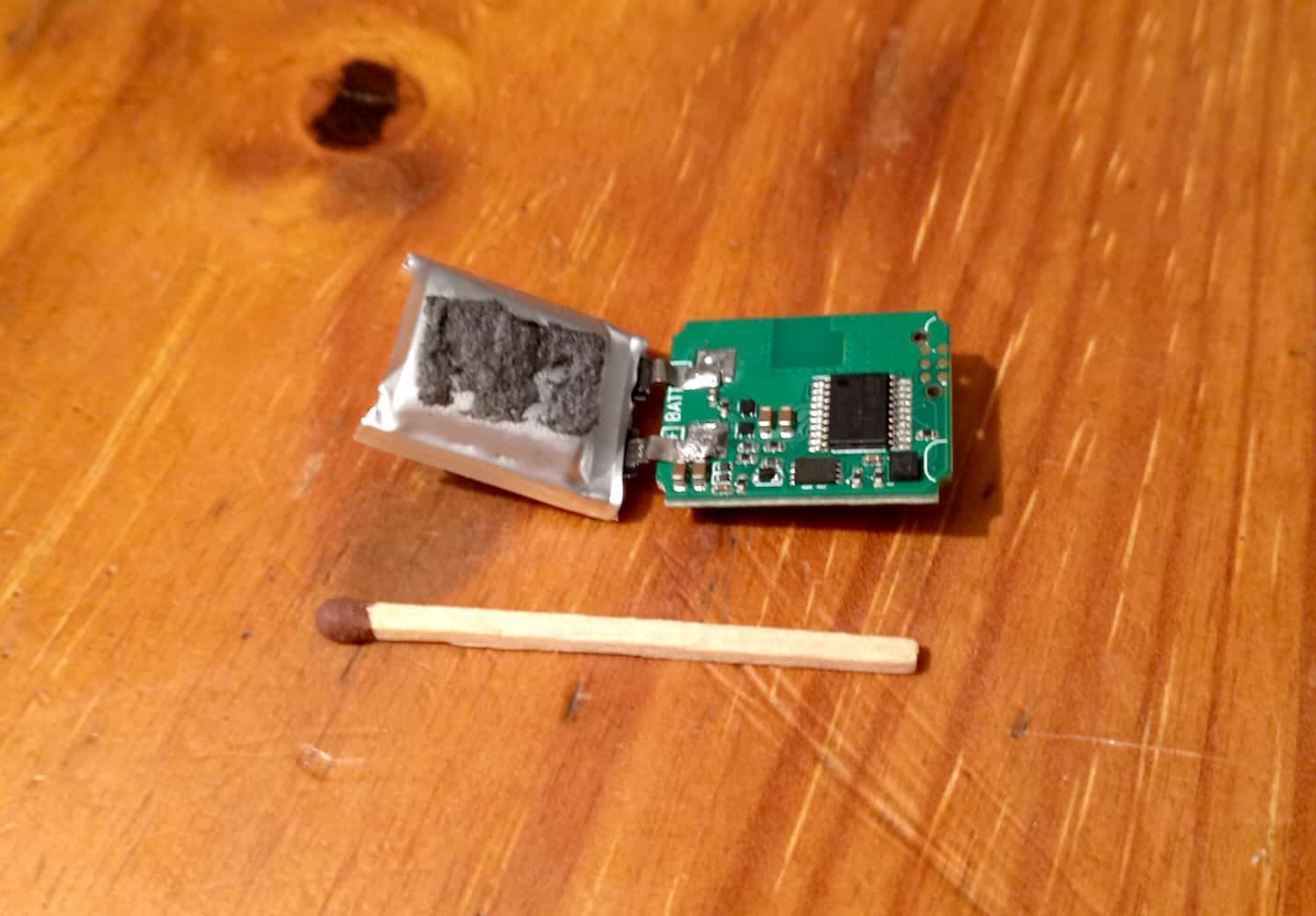 Picklogger and an orange.